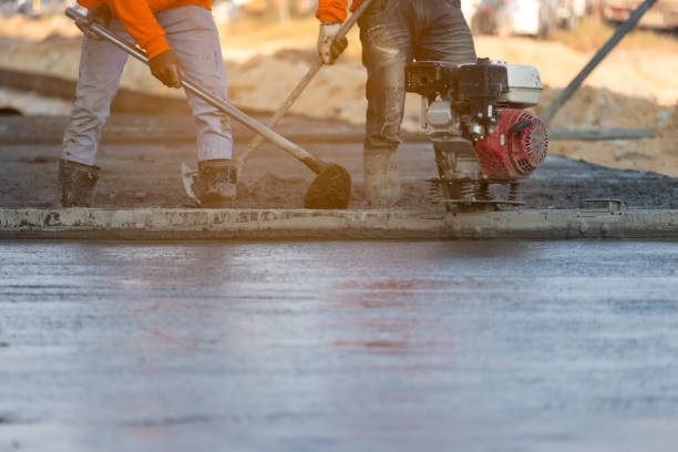 Best Custom Concrete Contractor  in Oyster Creek, TX